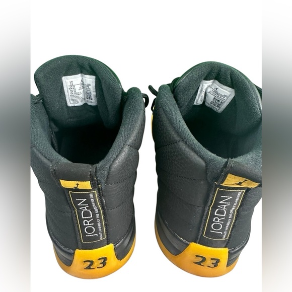 Air Jordan 12 Retro "University Gold" Men US size 11 - Picture 11 of 12